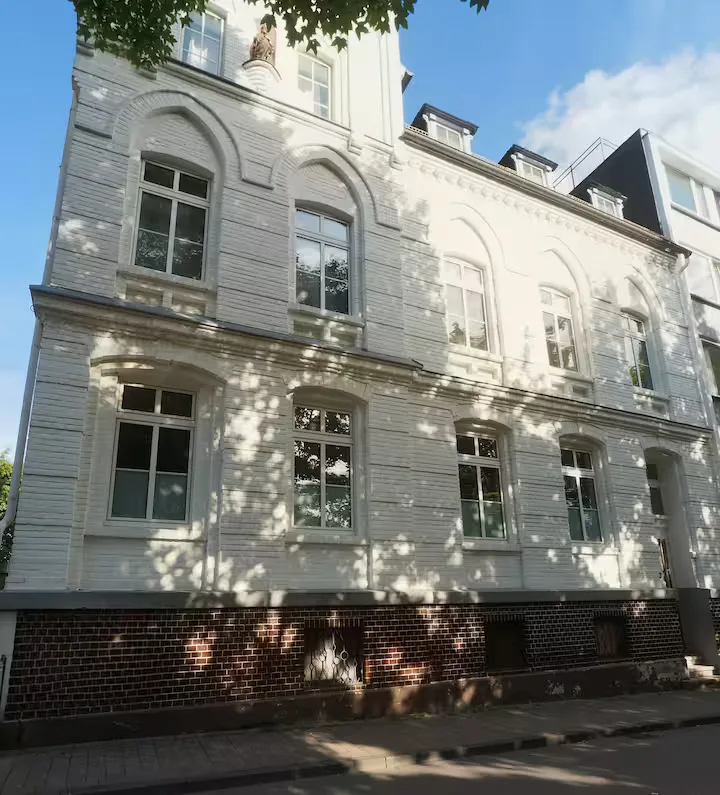 Historische Fassade am Standort der Suite